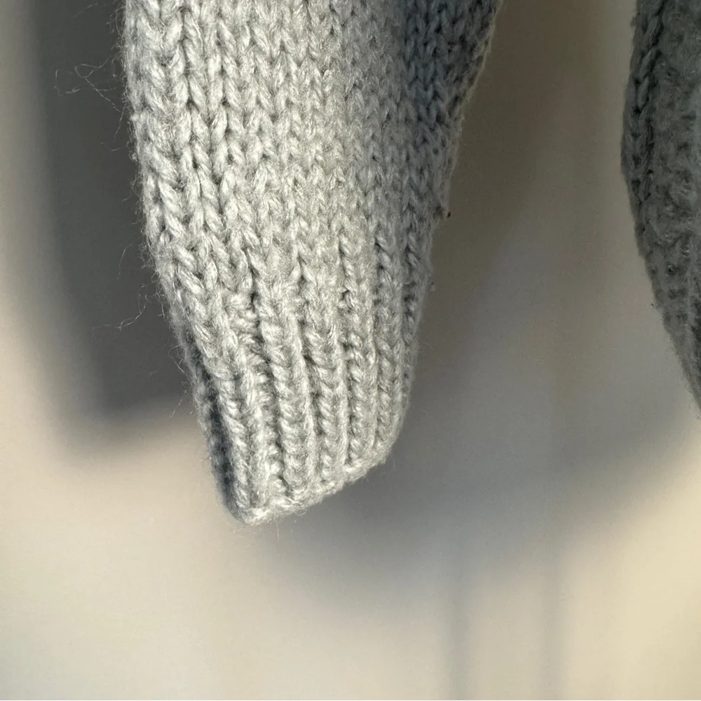 Barbra Sue Vintage Chunky Knit Long Sleeve Sweater Gray Ribbon Chevron **Flaws** - Picture 3 of 14